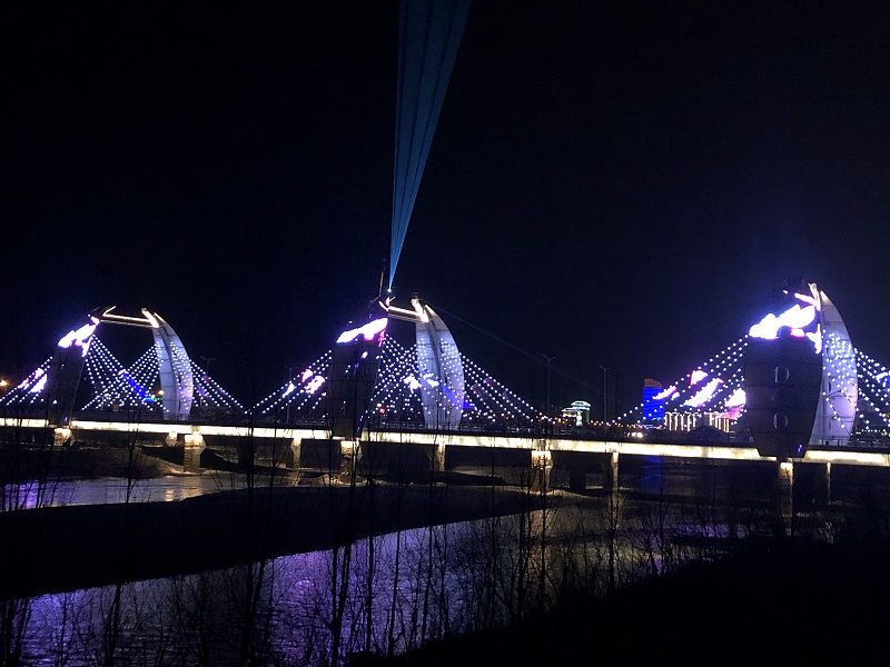 點(diǎn)光源橋梁亮化效果